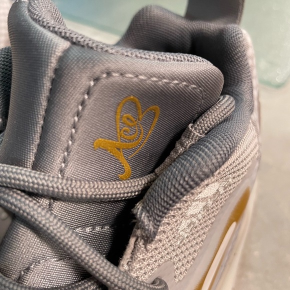 Adidas exhibit A Candace Parker shoes w size 7.5 - Picture 4 of 7